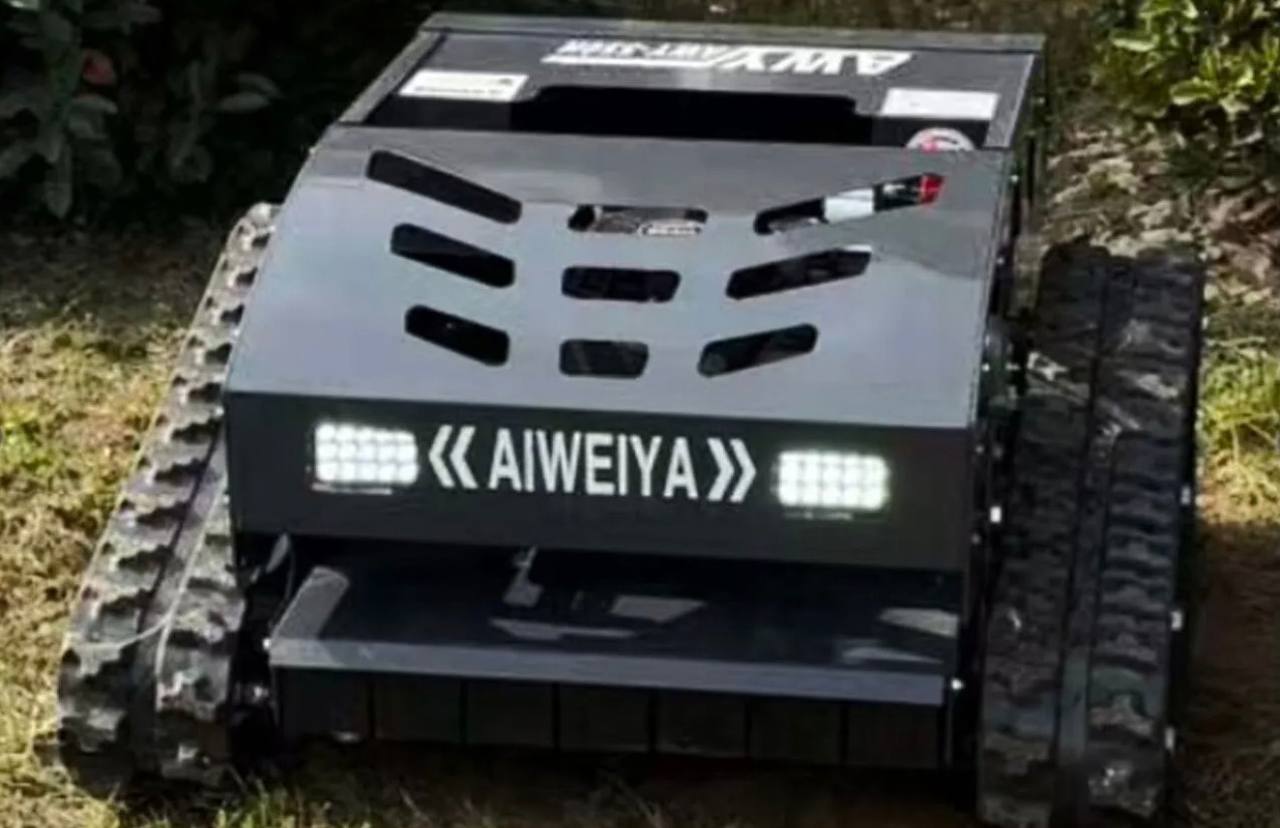Робот-газонокосилка AWY-550H